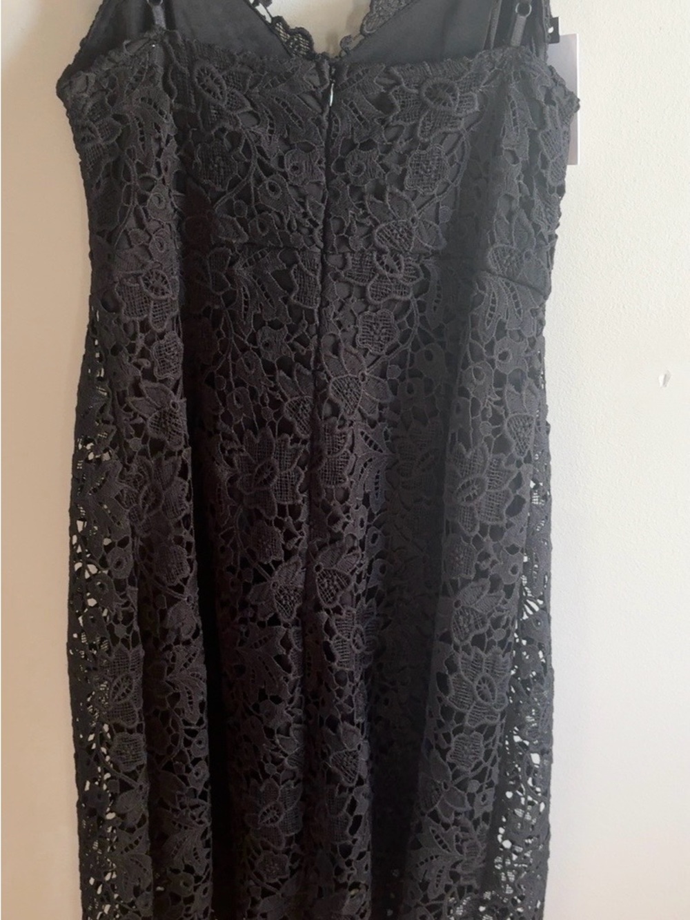ASTR The Label Black Floral Lace Midi Dress Adjustable Fit Flare Cocktail Size M - Picture 4 of 6